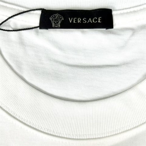 Replica Versace T-Shirts Short Sleeved For Unisex #1069118 $42.00 USD for Wholesale