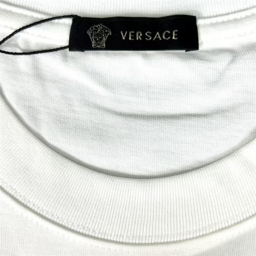 Replica Versace T-Shirts Short Sleeved For Unisex #1069126 $40.00 USD for Wholesale