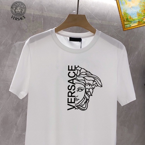 Replica Versace T-Shirts Short Sleeved For Unisex #1069384 $25.00 USD for Wholesale