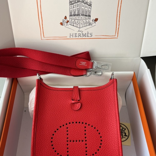 Hermes AAA Quality Messenger Bags For Women #1069761