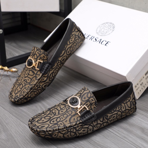 Versace Leather Shoes For Men #1070734