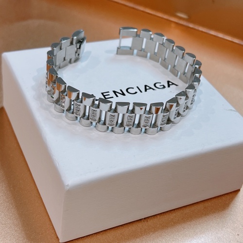 Balenciaga Bracelet For Men #1071798