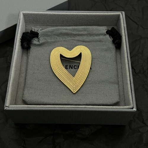 Balenciaga Brooches #1072424