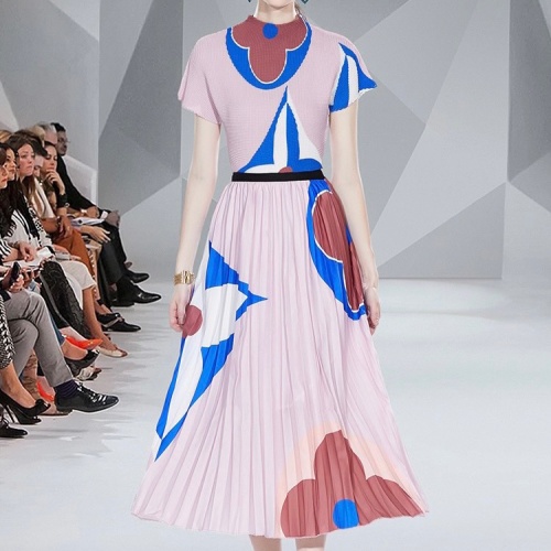 Louis Vuitton LV Dresses Short Sleeved For Women #1073042
