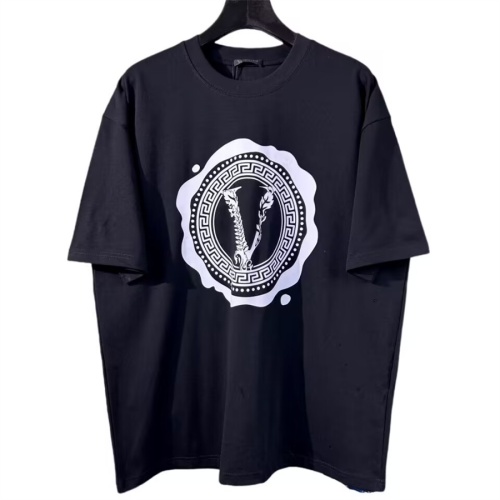 Versace T-Shirts Short Sleeved For Unisex #1073139 $40.00 USD, Wholesale Replica Versace T-Shirts