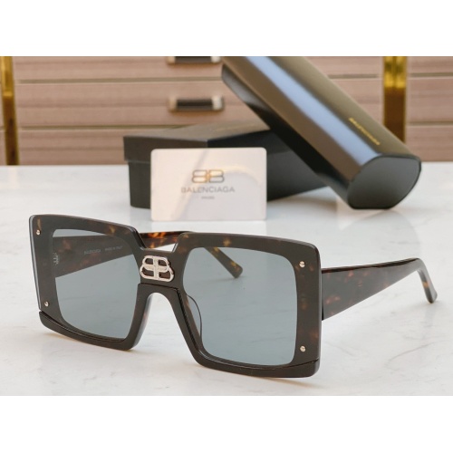 Balenciaga AAA Quality Sunglasses #1073396