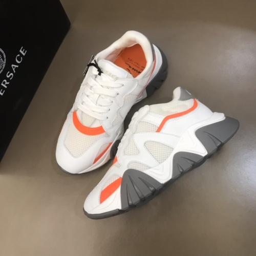 Versace Casual Shoes For Men #1073543
