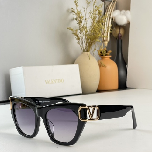 Valentino AAA Quality Sunglasses #1074186 $68.00 USD, Wholesale Replica Valentino AAA Quality Sunglasses