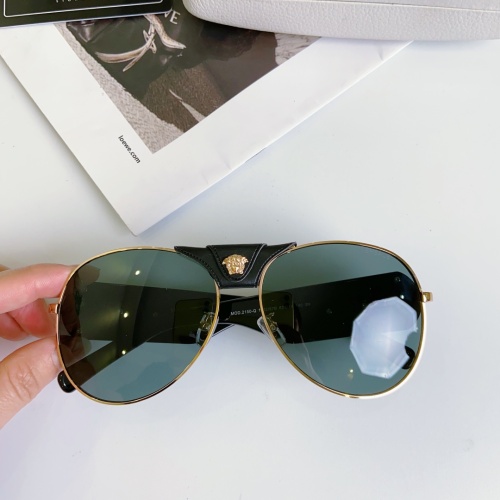Versace AAA Quality Sunglasses #1074194
