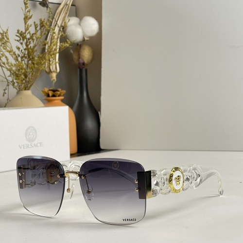 Versace AAA Quality Sunglasses #1074205