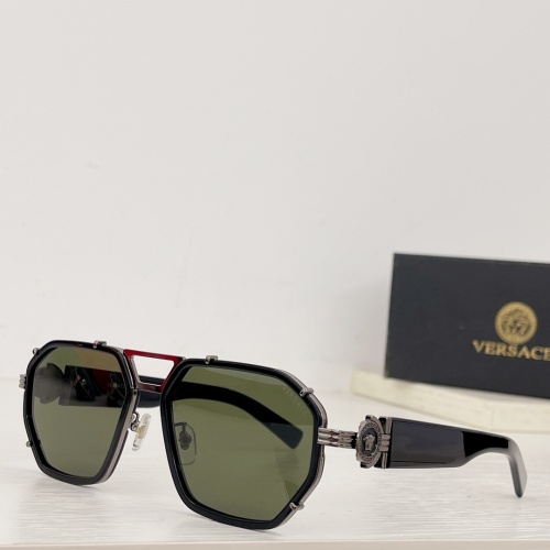 Versace AAA Quality Sunglasses #1074228