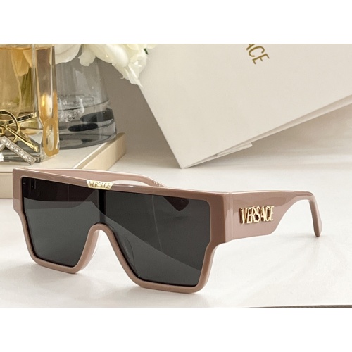 Versace AAA Quality Sunglasses #1074240