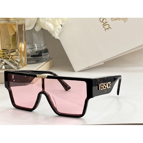 Versace AAA Quality Sunglasses #1074243