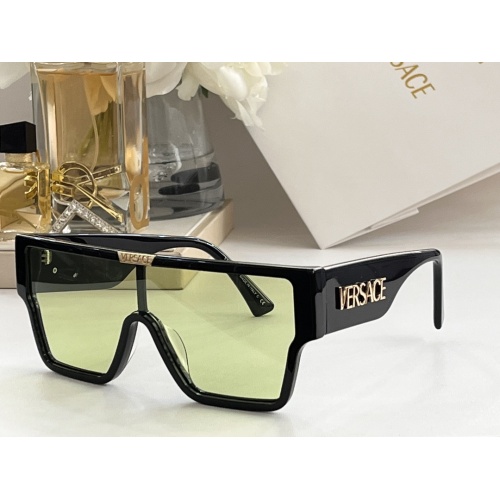Versace AAA Quality Sunglasses #1074245