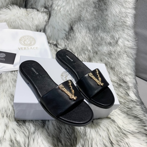 Versace Slippers For Women #1074605