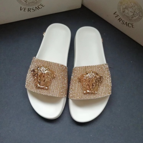 $60.00 USD Versace Slippers For Women #1074618
