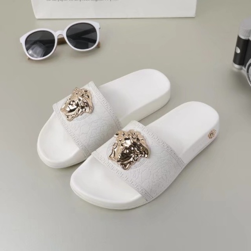 $60.00 USD Versace Slippers For Women #1074664