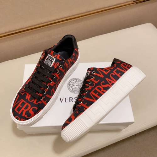 Versace Casual Shoes For Men #1074859