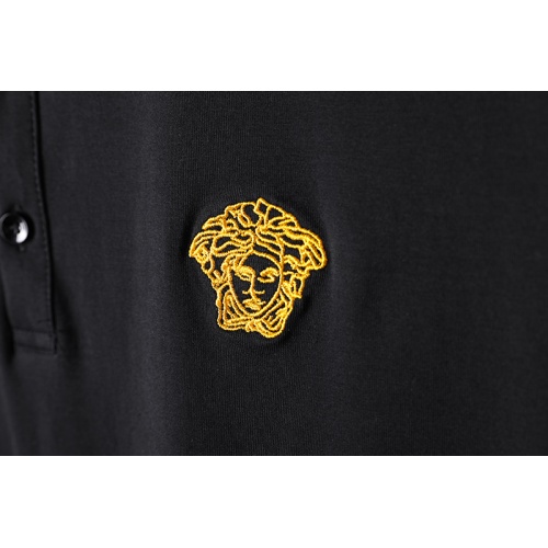 Replica Versace T-Shirts Short Sleeved For Men #1075641 $27.00 USD for Wholesale