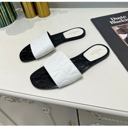 Valentino Slippers For Women #1075662