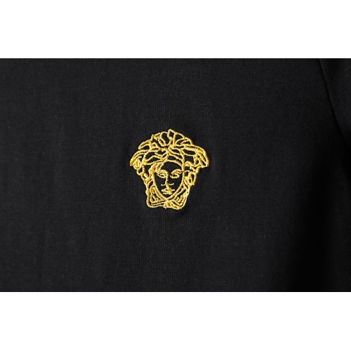 Replica Versace T-Shirts Short Sleeved For Men #1075695 $25.00 USD for Wholesale