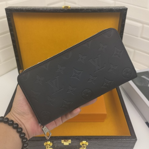 Louis Vuitton AAA Man Wallets #1075818