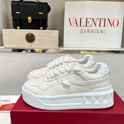 Valentino Casual Shoes For Men #1076672