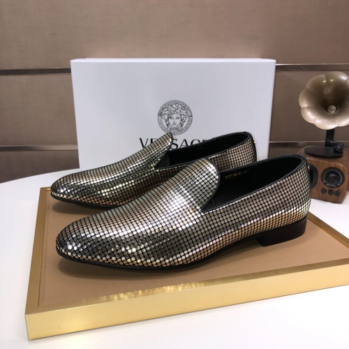 Versace Leather Shoes For Men #1077421