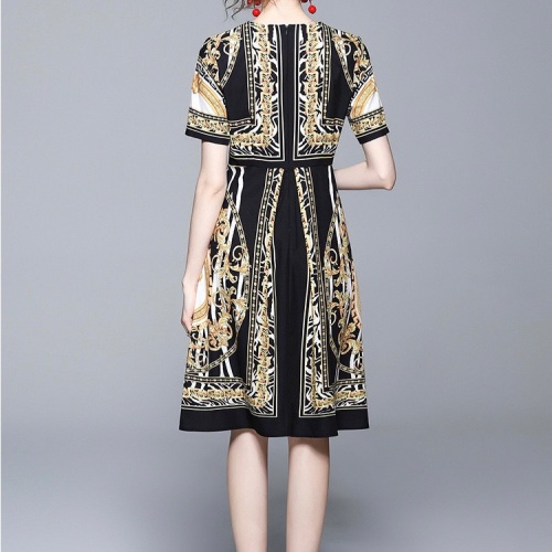 Replica Versace Dresses Short Sleeved For Women #1078266 $60.00 USD for Wholesale