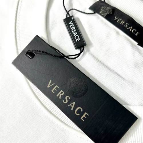 Replica Versace T-Shirts Short Sleeved For Unisex #1078323 $42.00 USD for Wholesale