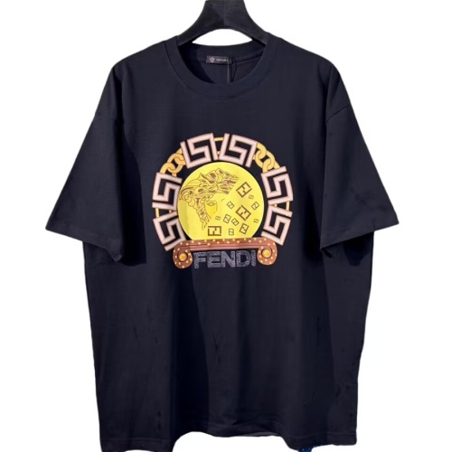 Versace T-Shirts Short Sleeved For Unisex #1078324