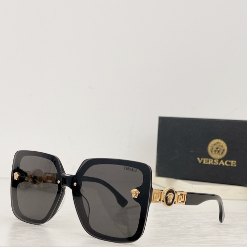 Versace AAA Quality Sunglasses #1078632