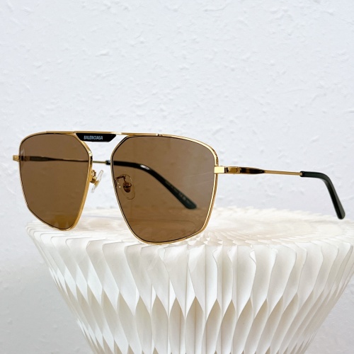Balenciaga AAA Quality Sunglasses #1079599