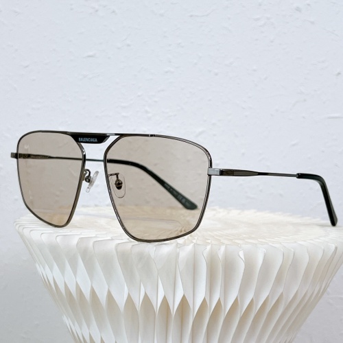Balenciaga AAA Quality Sunglasses #1079601
