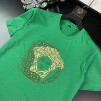$42.00 USD Versace T-Shirts Short Sleeved For Men #1067976