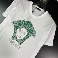 $42.00 USD Versace T-Shirts Short Sleeved For Men #1068002