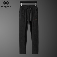 $72.00 USD Balenciaga Fashion Tracksuits Short Sleeved For Men #1068444