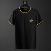 $64.00 USD Versace Tracksuits Short Sleeved For Men #1068653