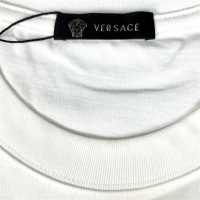 $42.00 USD Versace T-Shirts Short Sleeved For Unisex #1069124