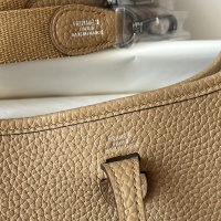 $192.00 USD Hermes AAA Quality Messenger Bags For Women #1069765