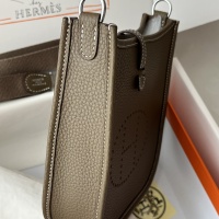 $192.00 USD Hermes AAA Quality Messenger Bags For Women #1069767