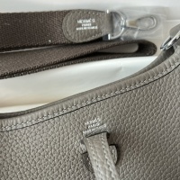 $192.00 USD Hermes AAA Quality Messenger Bags For Women #1069769