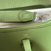 $192.00 USD Hermes AAA Quality Messenger Bags For Women #1069775