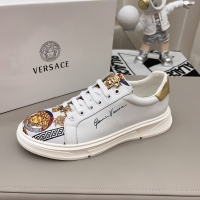 $72.00 USD Versace Casual Shoes For Men #1070558