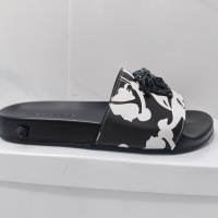 $48.00 USD Versace Slippers For Men #1070994