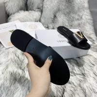 $80.00 USD Versace Slippers For Women #1074605