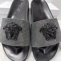 $60.00 USD Versace Slippers For Men #1074623