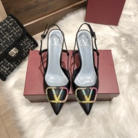 $60.00 USD Valentino Sandal For Women #1075058