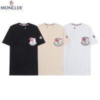 $32.00 USD Moncler T-Shirts Short Sleeved For Men #1075495