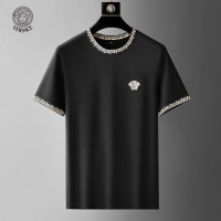 $68.00 USD Versace Tracksuits Short Sleeved For Men #1078371